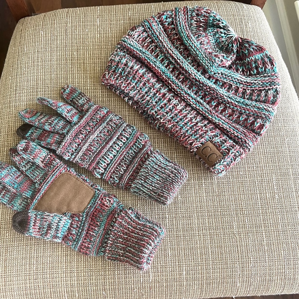 C.C. Matching gloves and hat